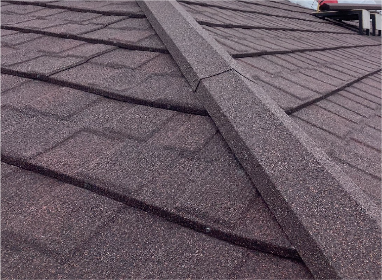 グループホームこまくさの家 屋根仕上がり